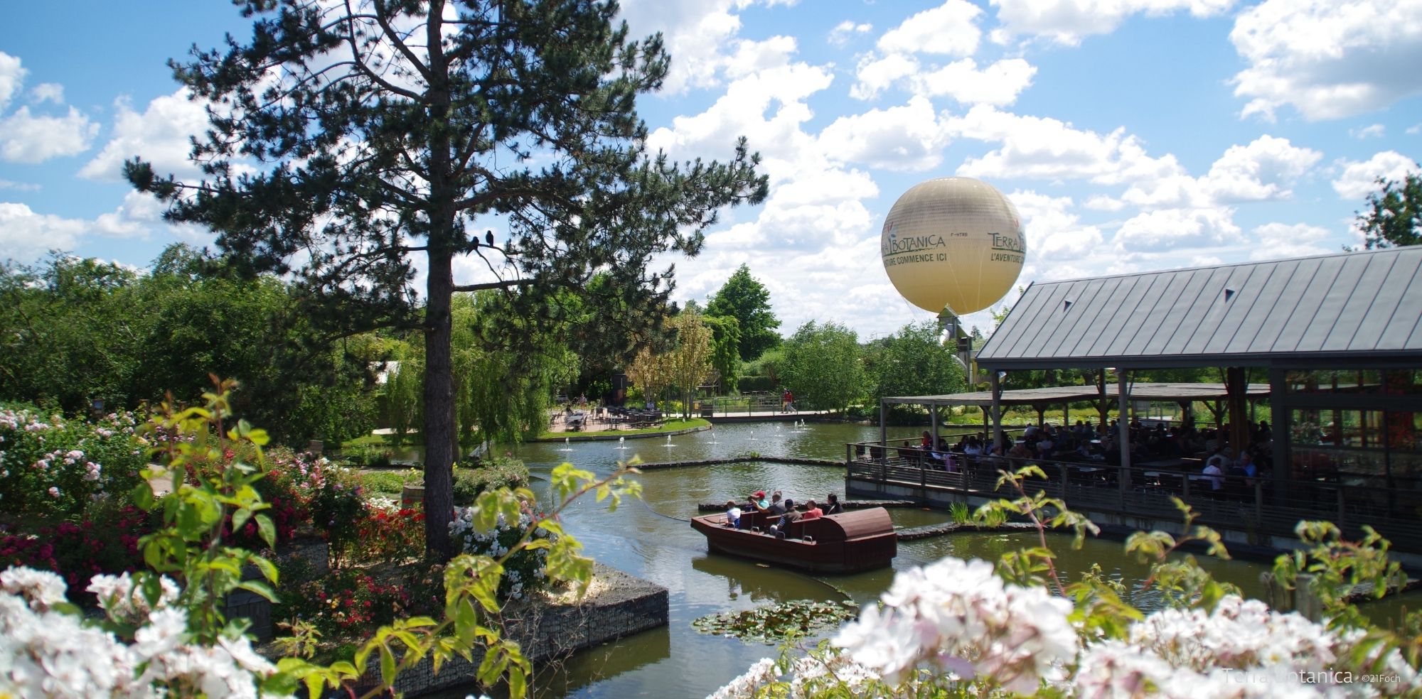 Take advantage of your stay in Angers to visit Terra Botanica, the garden park<br/><a href='https://www.terrabotanica.fr/en/' title='Terra Botanica' target='_blank'>DISCOVER BOTANICAL ADVENTURE</a>